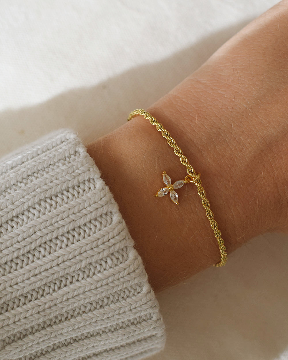 Charm Bri Gold